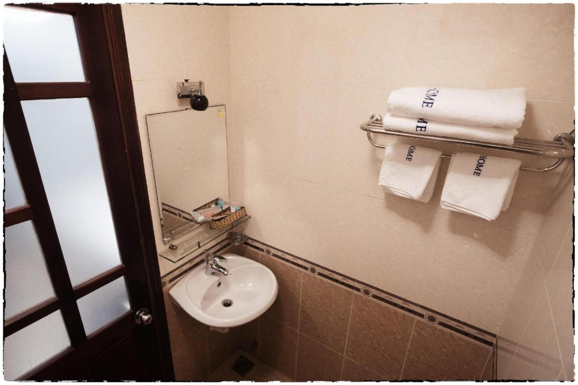 Oyo 1168 Elly'S Home 2 Дананг Екстериор снимка